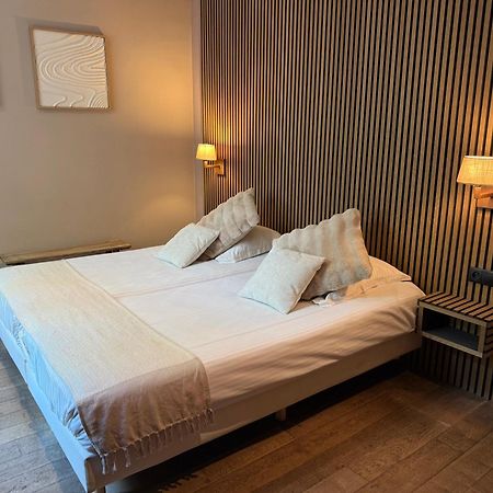 Hotel Giorgi Et Logements Insolites-Jacuzzi Prive Бастонь Екстер'єр фото